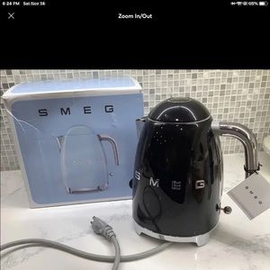Smeg tea kettle NIB NO OFFERS